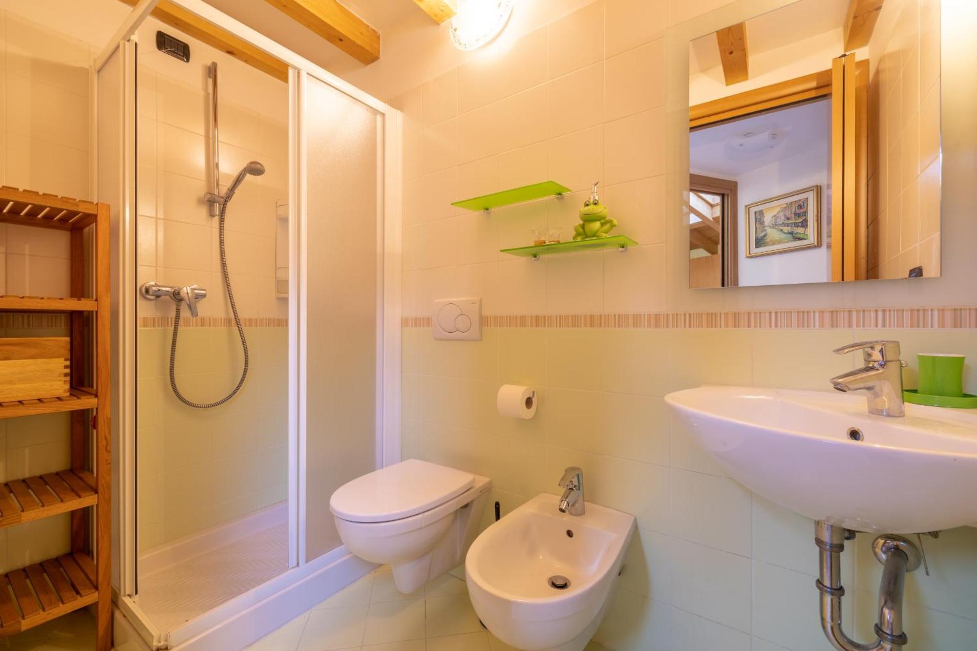 Apartment By The Ferry - Menaggio Esterno foto